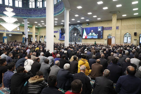 تجلی حضور مردم مومن ارومیه در نماز عید سعید فطر‎