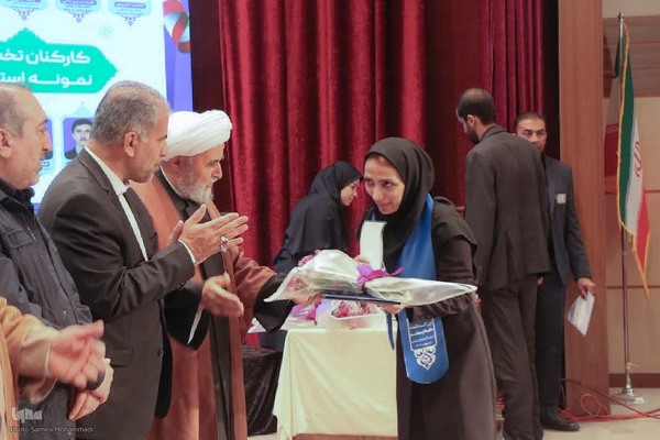 تجلیل از معلمان نمونه آذربایجان‌غربی‎