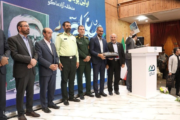 تجلیل از معلمان نمونه در پویش «یک کلاس یک امید» در ماکو‎