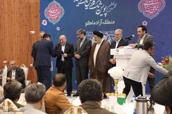 تجلیل از معلمان نمونه در پویش «یک کلاس یک امید» در ماکو‎