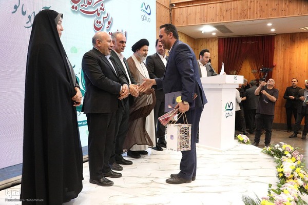 تجلیل از معلمان نمونه در پویش «یک کلاس یک امید» در ماکو‎