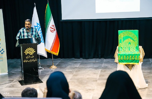 محفل شعر «بیت هشتم» در ارومیه‎