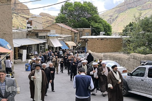 عزاداری خیابانی مردم ماکو در سالگرد عروج امام خمینی(ره)‎