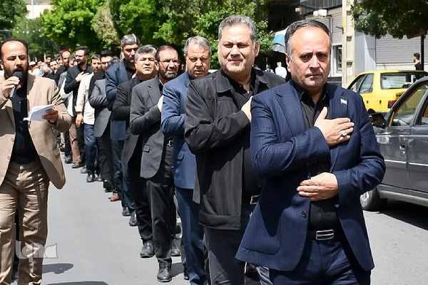 عزاداری خیابانی مردم ماکو در سالگرد عروج امام خمینی(ره)‎