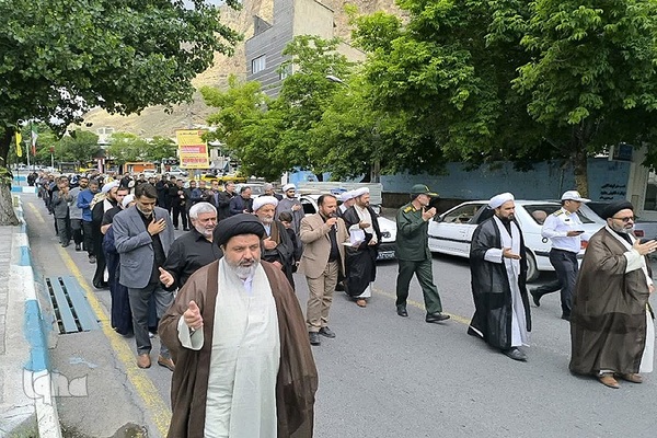 عزاداری خیابانی مردم ماکو در سالگرد عروج امام خمینی(ره)‎