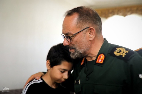 حضور فرمانده سپاه شهدا آذربایجان غربی در منزل شهیدان حمله تروریستی رژیم صهیونیستی‎