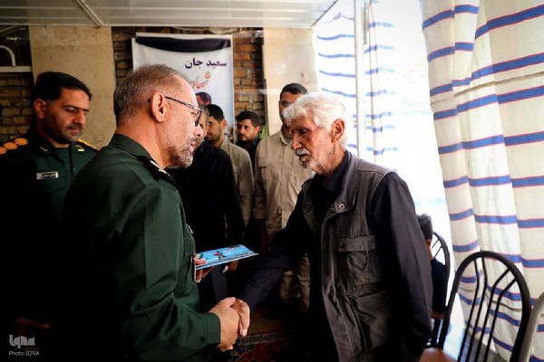 حضور فرمانده سپاه شهدا آذربایجان غربی در منزل شهیدان حمله تروریستی رژیم صهیونیستی‎
