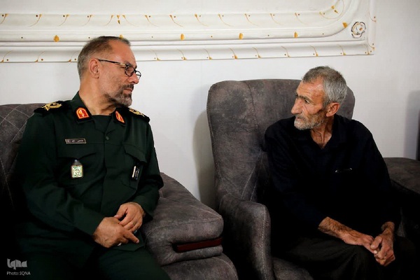 حضور فرمانده سپاه شهدا آذربایجان غربی در منزل شهیدان حمله تروریستی رژیم صهیونیستی‎