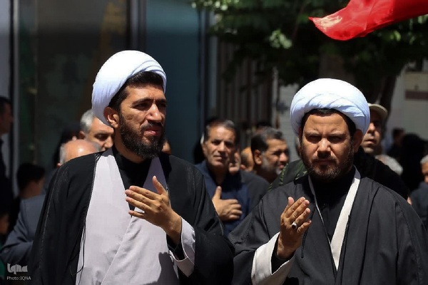 دریای عشق به عباس(ع) در خیابان‌ های تکاب‎