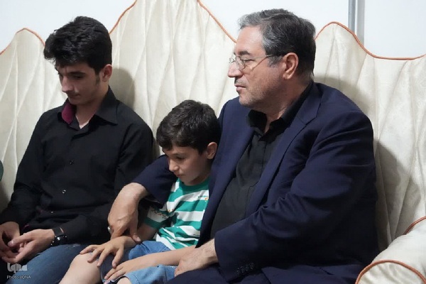 تکریم خانواده شهدای اقتدار ایران در ارومیه‎