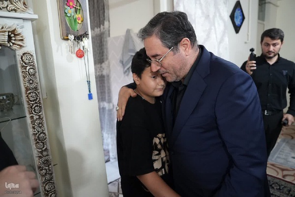 تکریم خانواده شهدای اقتدار ایران در ارومیه‎