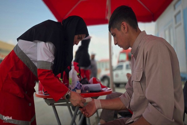 جوانان ایثارگر جمعیت هلال احمر آذربایجان غربی، در خدمت زائران اربعین‎