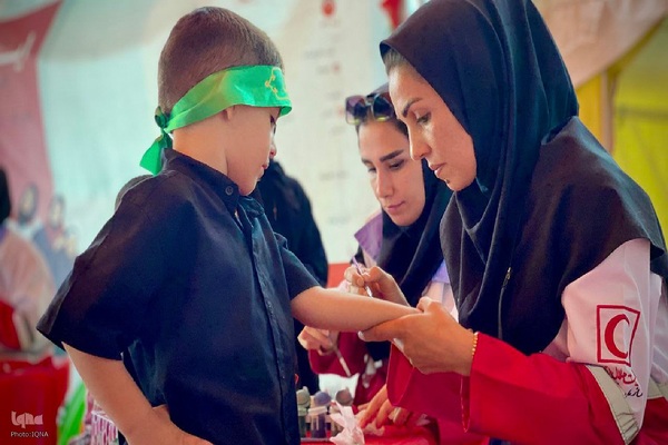 جوانان ایثارگر جمعیت هلال احمر آذربایجان غربی، در خدمت زائران اربعین‎