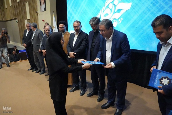 برگزاری آیین بزرگداشت روز خبرنگار با حضور استاندار در ارومیه‎