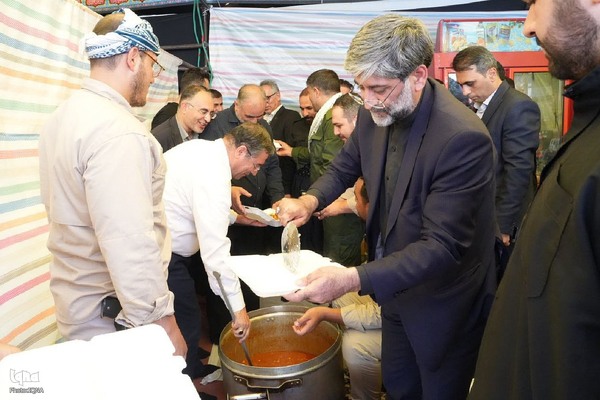 بازدید استاندار آذربایجان‌غربی از روند ارائه خدمات به زائران اربعین حسینی‎