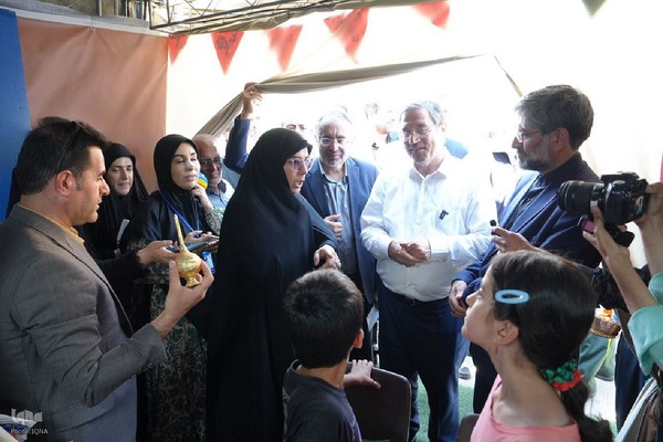 بازدید استاندار آذربایجان‌غربی از روند ارائه خدمات به زائران اربعین حسینی‎