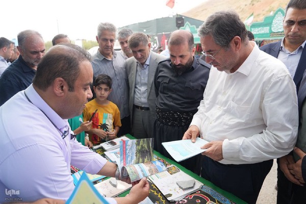 بازدید استاندار آذربایجان‌غربی از روند ارائه خدمات به زائران اربعین حسینی‎