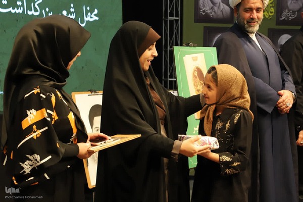 محفل شعر بزرگداشت بانوان مقاومت در ارومیه‎