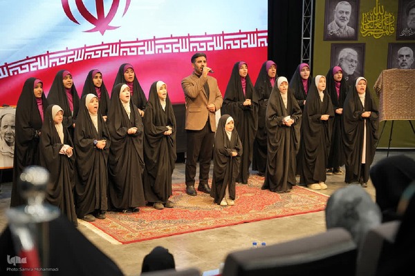 محفل شعر بزرگداشت بانوان مقاومت در ارومیه‎