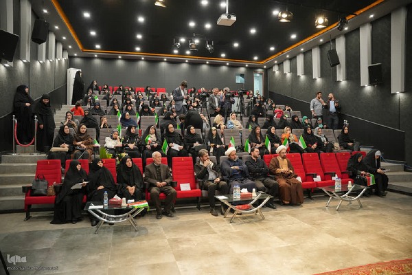 محفل شعر بزرگداشت بانوان مقاومت در ارومیه‎