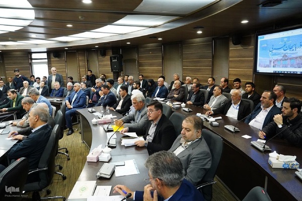 نشست رئیس‌جمهور با فعالان سیاسی آذربایجان‌غربی‎