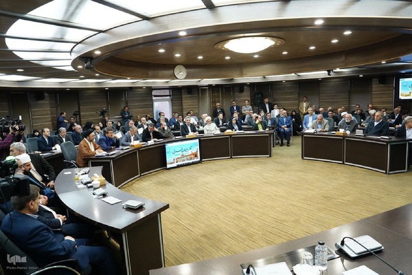 نشست رئیس‌جمهور با فعالان سیاسی آذربایجان‌غربی‎