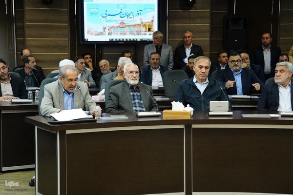 نشست رئیس‌جمهور با فعالان سیاسی آذربایجان‌غربی‎