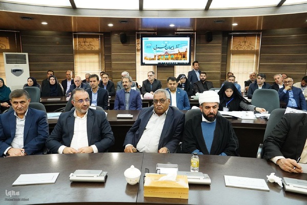 نشست رئیس‌جمهور با فعالان سیاسی آذربایجان‌غربی‎