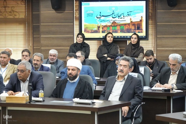 نشست رئیس‌جمهور با فعالان سیاسی آذربایجان‌غربی‎