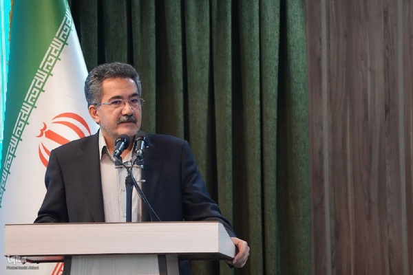 نشست رئیس‌جمهور پزشکیان با سرمایه‌گذاران و فعالان اقتصادی آذربایجان‌غربی