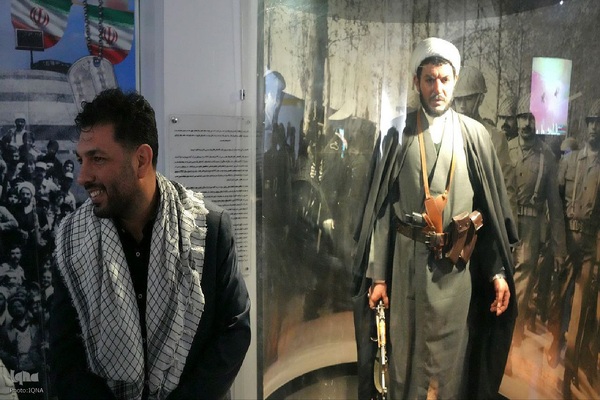 بازدید اعضای اجلاس شوراهای اسلامی از موزه دفاع مقدس ارومیه؛ یادآوری حماسه‌های مردم آذربایجان غربی‎