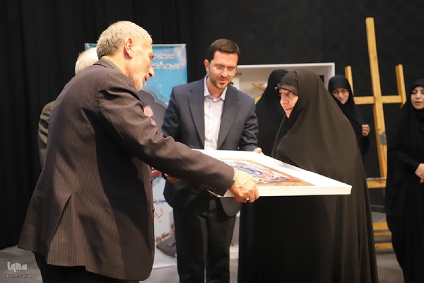 نشست بررسی کتاب «همسفر آتش و برف» در ارومیه‎