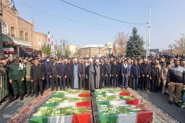 تجدید میثاق مردم ارومیه با شهدای دفاع مقدس‎