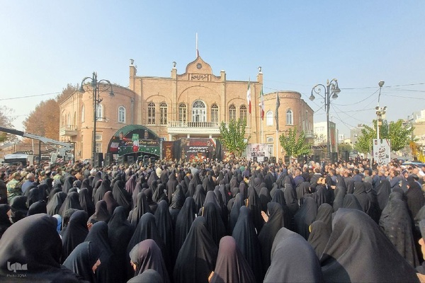 تجدید میثاق مردم ارومیه با شهدای دفاع مقدس‎