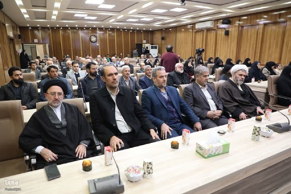 تجلیل از مادران و همسران شهدا در خوی‎