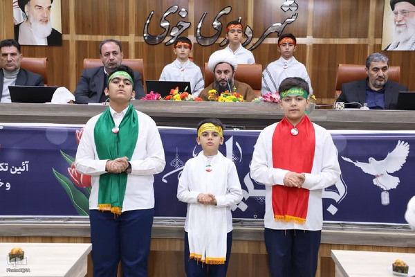 تجلیل از مادران و همسران شهدا در خوی‎