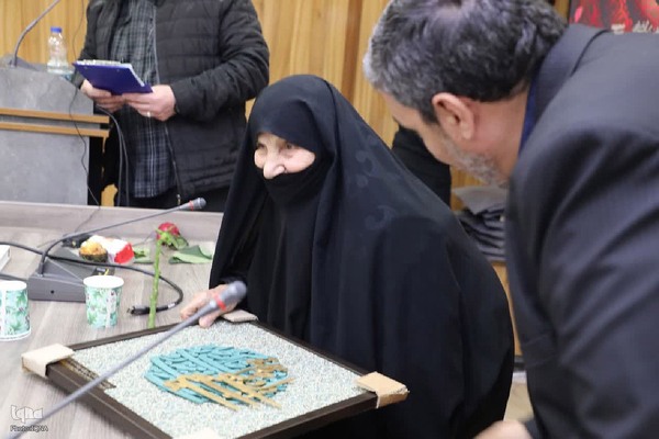 تجلیل از مادران و همسران شهدا در خوی‎