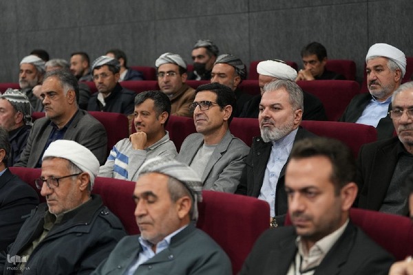 برگزاری همایش ایران قوی با حضور دریادار ایرانی در آذربایجان‌غربی‎