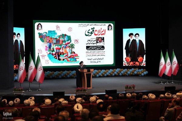 برگزاری همایش ایران قوی با حضور دریادار ایرانی در آذربایجان‌غربی‎
