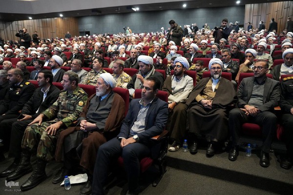 برگزاری همایش ایران قوی با حضور دریادار ایرانی در آذربایجان‌غربی‎
