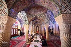 Circoli coranici alla Moschea Nasir-ol-Molk