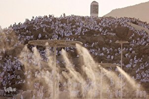Hajj 2023: pellegrini sul monte Arafat