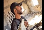 Kegembiraan Seorang Pemuda Palestin Menemui al-Quran Yang Selamat di Bawah Runtuhan Gaza