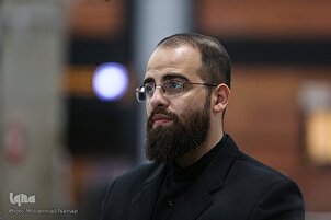 Pagbigkas ni Alireza Bijani mula sa Surah Mubarakeh Zumar + Pelikula